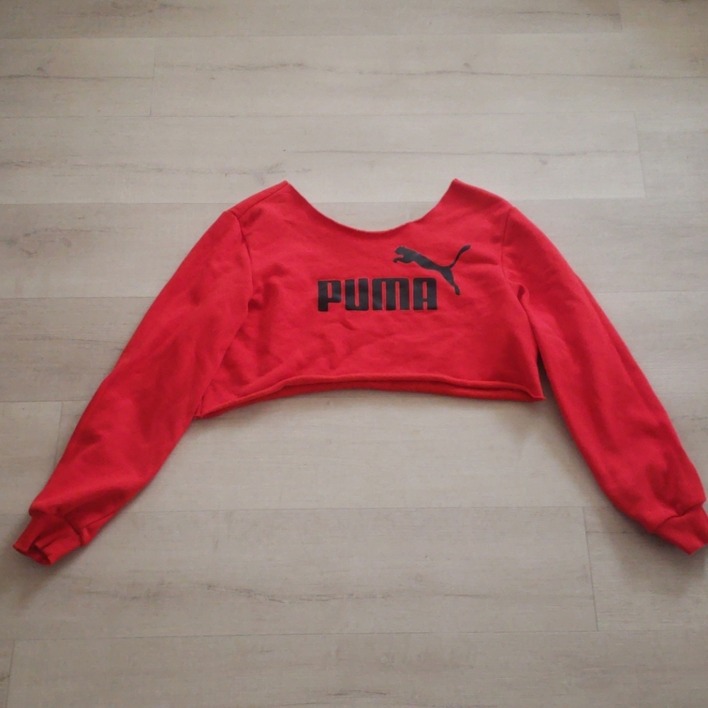 PUMA crop top shirt